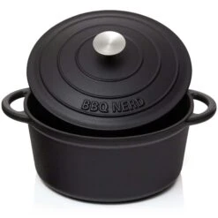 BBQ-Nerd© 6er Set Mini Dutch Oven | Kleiner Gusseisentopf Mit Deckel 11x5cm Für Grill, Feuerstelle, Backofen, Herd ǀ Serviertöpfe Kochtopf Schmortopf -Küche Zu Hause 43b22605 5e89 4126 bde1 307b8b7e6cfb